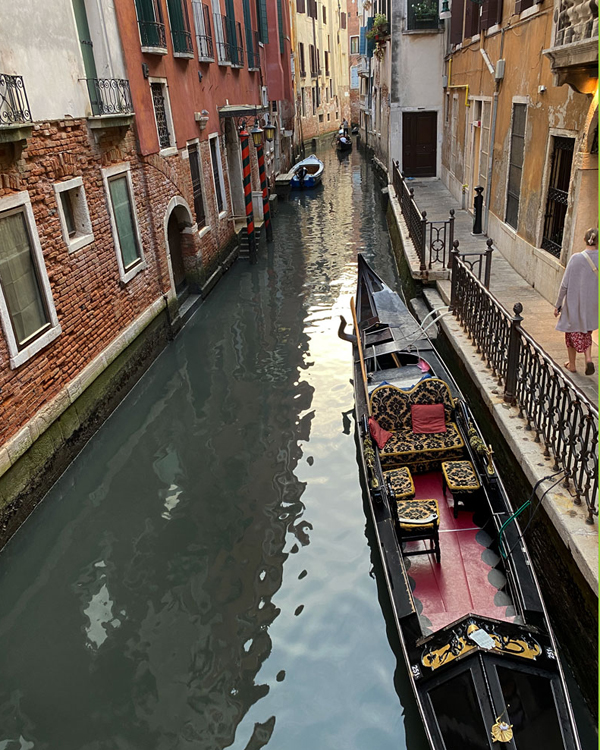 Water taxi