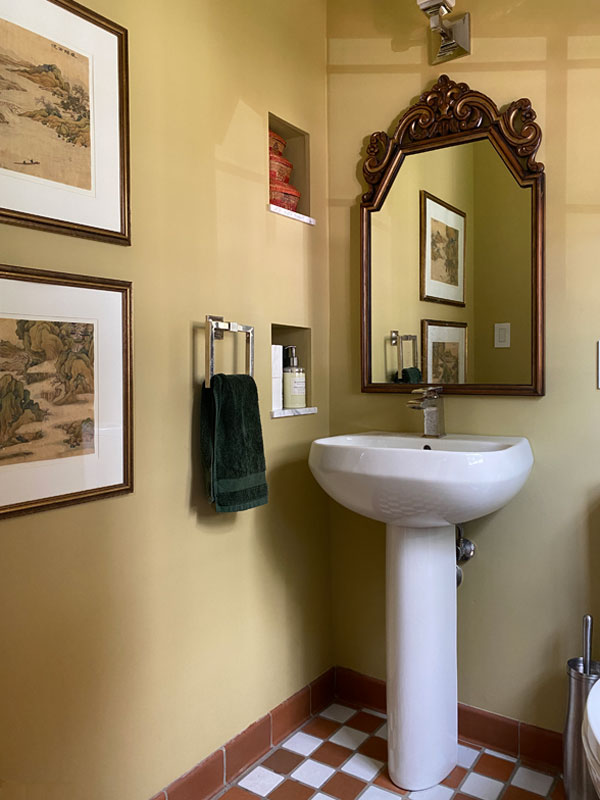 Lavatory