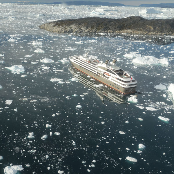 Le Boreal ship Disco Bay