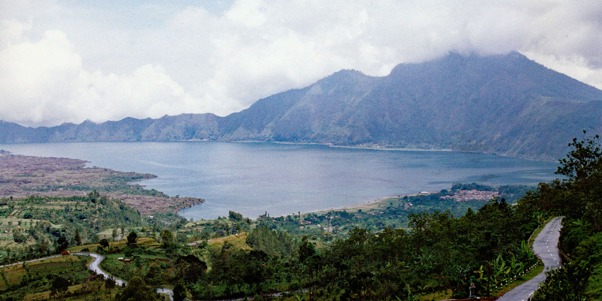 Volcano lake