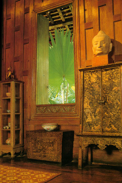 Writing desk